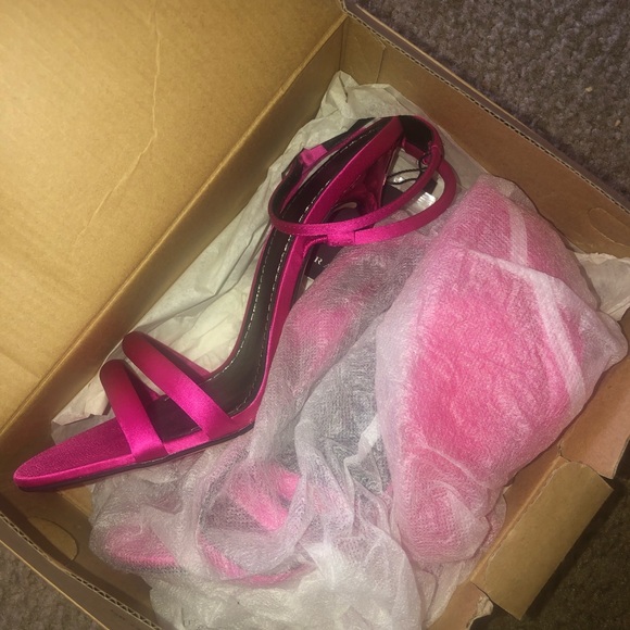 COPY - Zara sandals - Picture 5 of 7